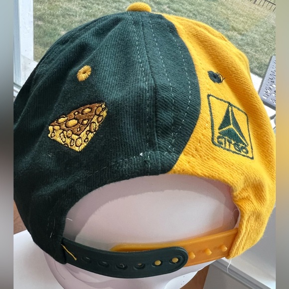 Green Bay Packers World Champions Embroidered 1990s vintage Hat Cap - Picture 2 of 6